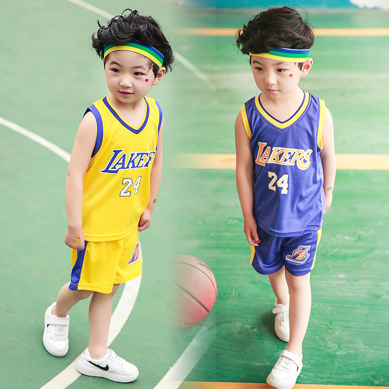 中大童籃球服足球套裝男童少兒童長袖短褲兩件套小學生運動服球衣在類目 童裝/嬰兒裝/親子裝, 套裝中 - 來自Buy2taobao.com提供專業的淘寶代購服務