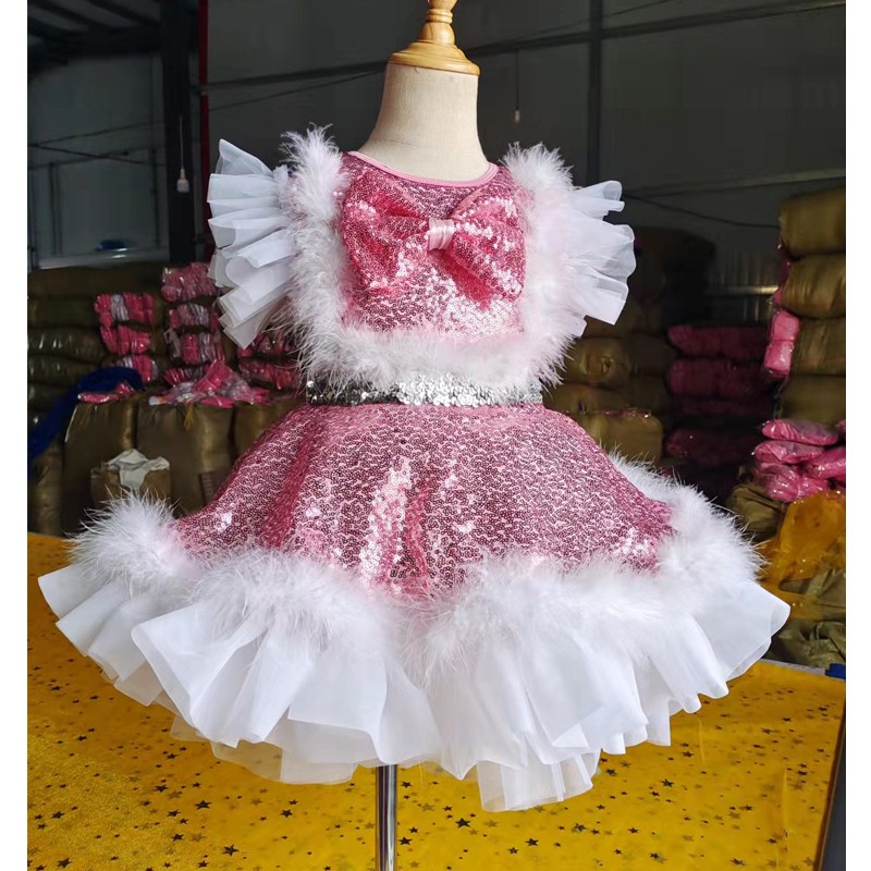 新款六一儿童演出服女童幼儿园粉可爱舞蹈服装公主蓬蓬纱裙表演服