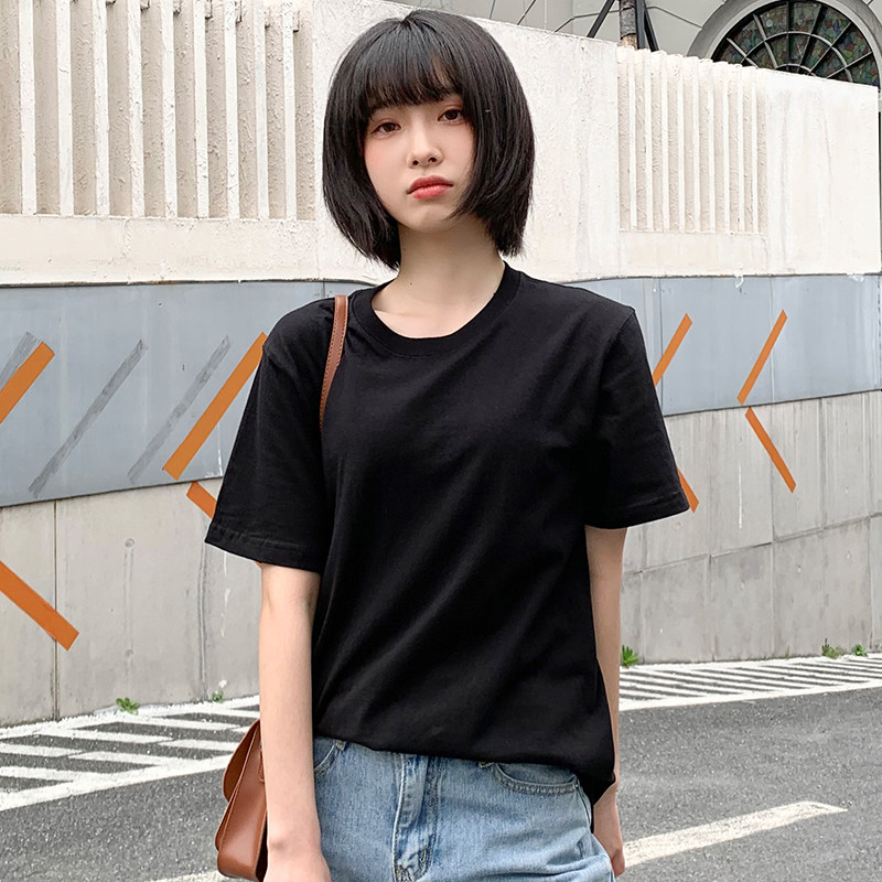 纯黑t恤女短袖