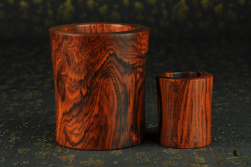 大红酸枝 精制笔筒一对 金星镇尺一副 交趾黄檀 高润油密 zy275