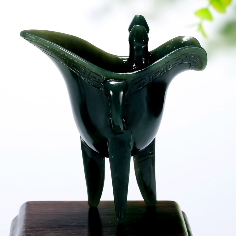 【苏工工艺】和田玉青玉酒杯摆件230.55g