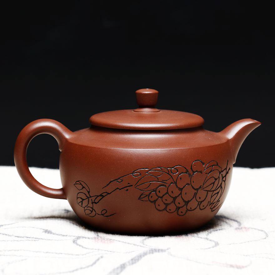 研高黄自英刻 工艺美术师范育君制 折影 底槽青 435cc