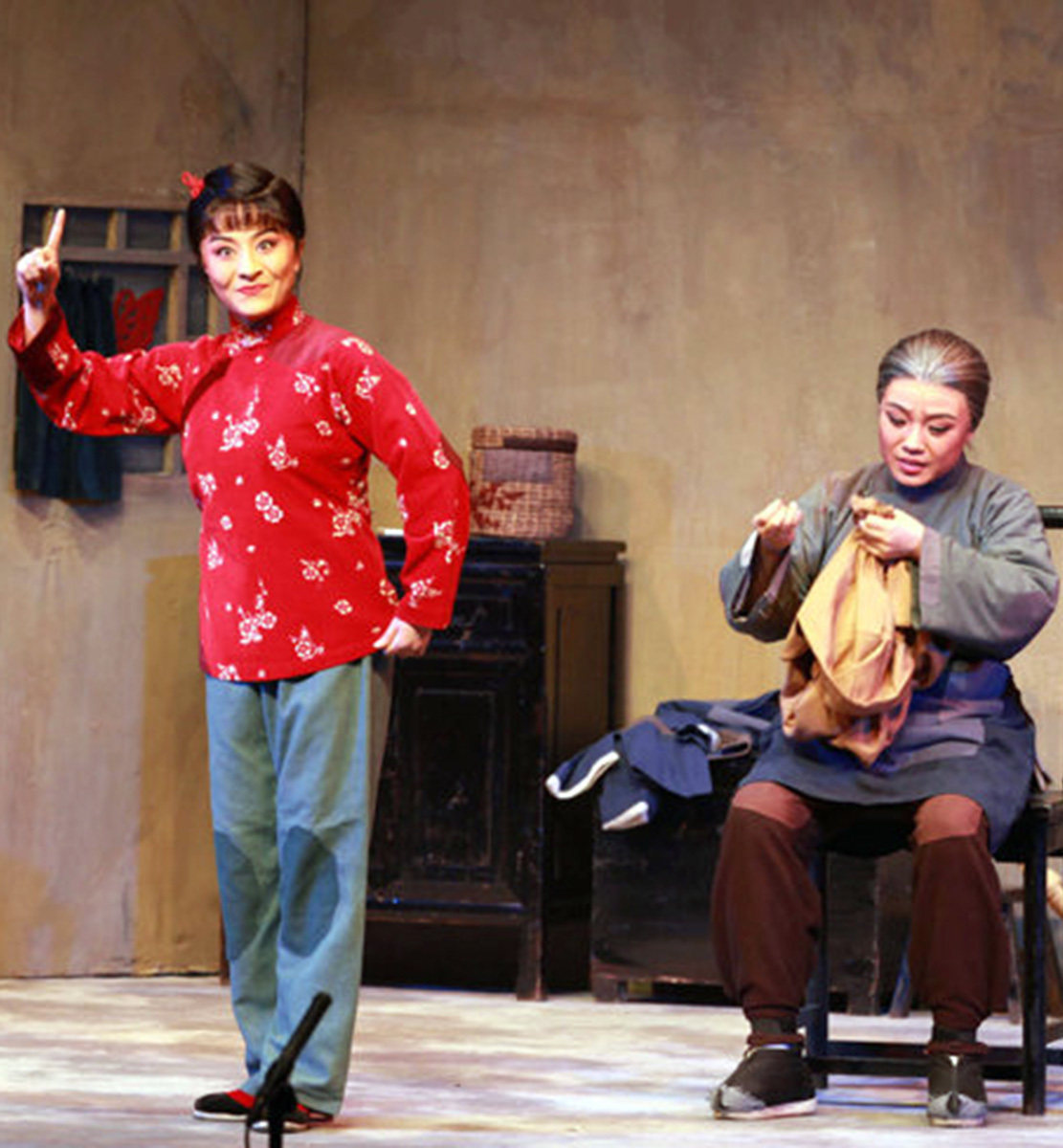 京剧红灯记李玉和铁梅李奶奶布衫话剧服装民国老奶奶老太婆演出服