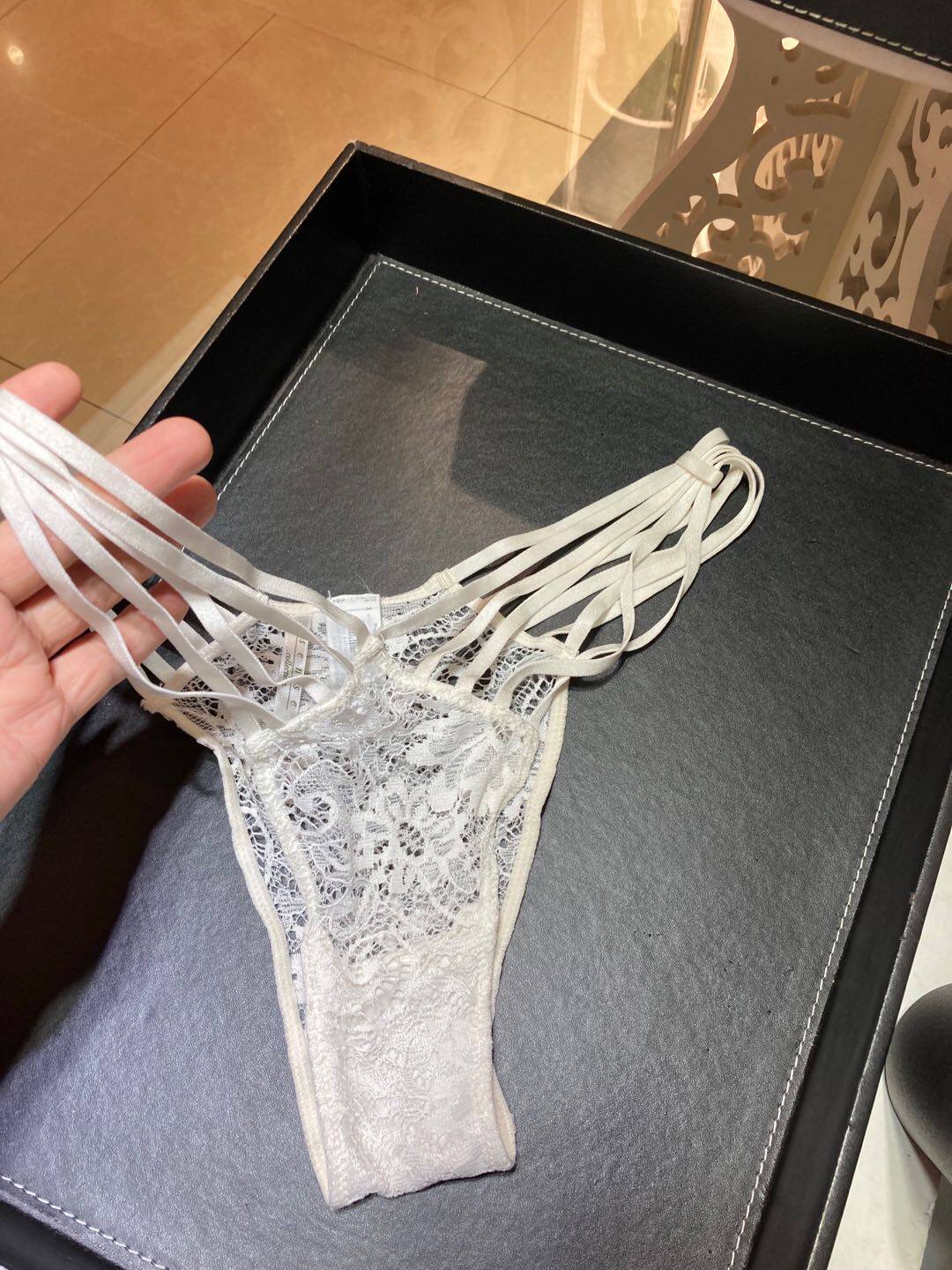 欧美风性感白色蕾丝内裤超薄丁字裤镂空女t裤