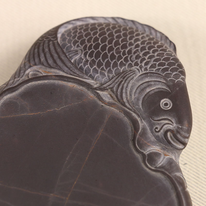 亚太地区手工艺大师 黎铿作品 《鱼乐图》砚