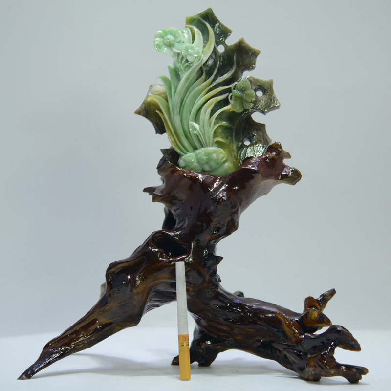 《水仙花》中国四大名玉 玉雕大师王峰作品 独山玉摆件 418.58克