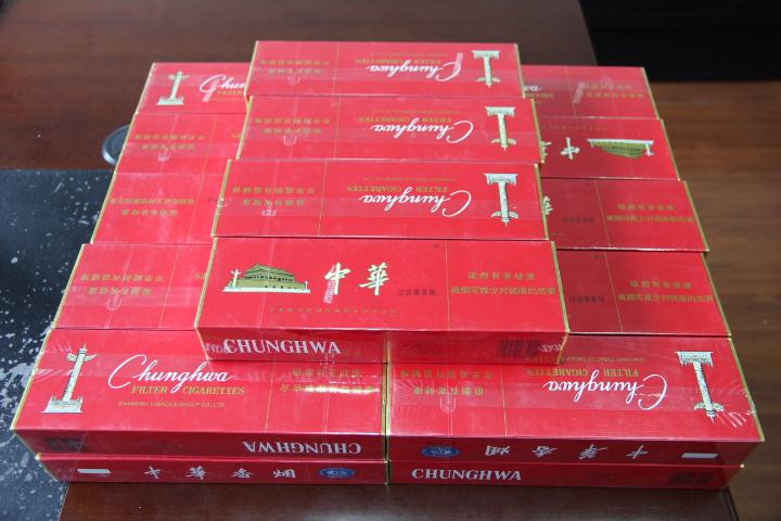 【变卖】中华牌软壳烟25条变卖