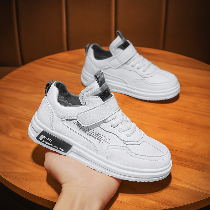 正品笨笨熊儿童小白鞋2021年春秋新款男童鞋子中大童薄款板鞋皮面