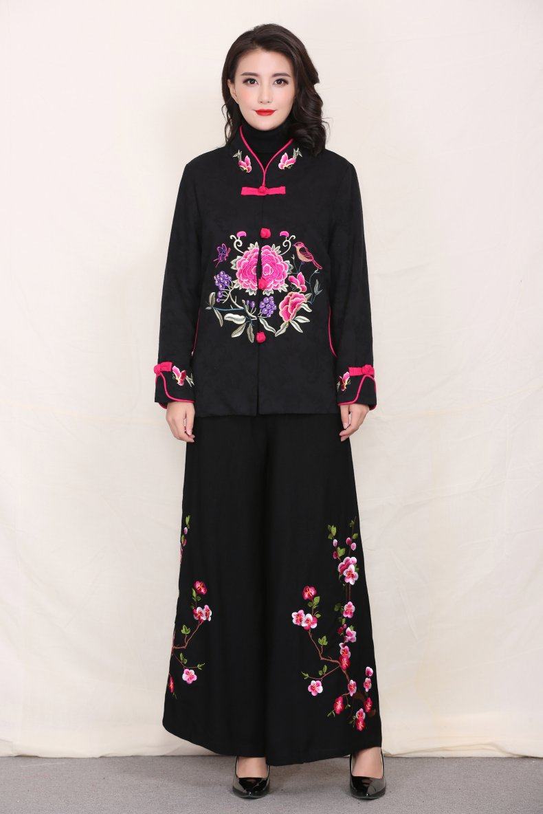 秋冬中老年女装民族风刺绣花唐装盘扣长袖棉麻上衣中年妈妈装外套