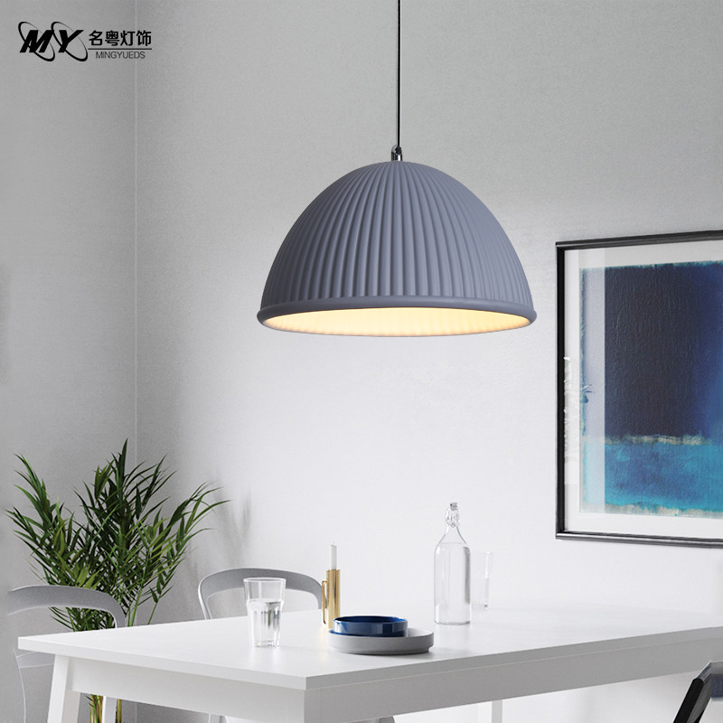 北欧餐厅吊灯咖啡厅现代简约单头吧台服装工业风个性轻奢圆形灯罩