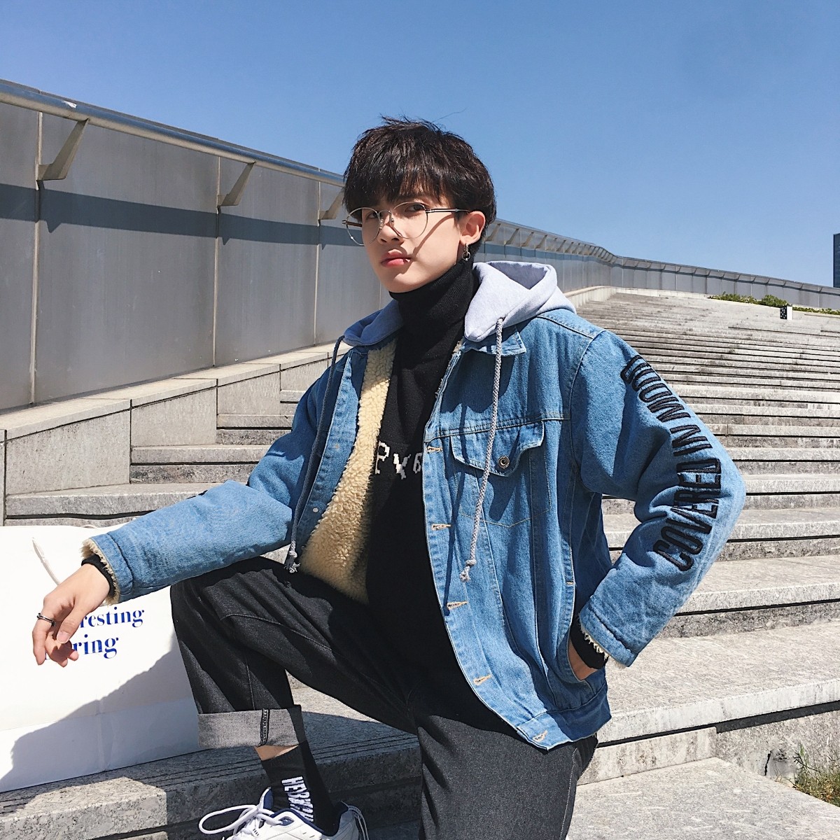 港风外套男士牛仔夹克韩版修身潮流帅气羊羔加绒加厚刺绣衣服优惠券