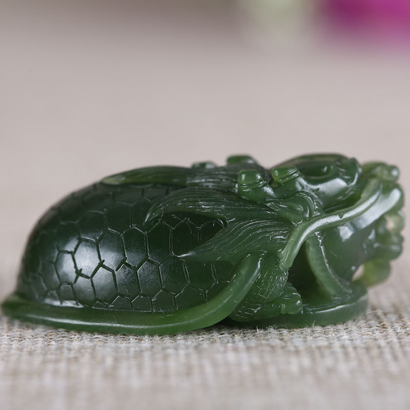 精品和田玉碧玉赑屃挂件32.149g