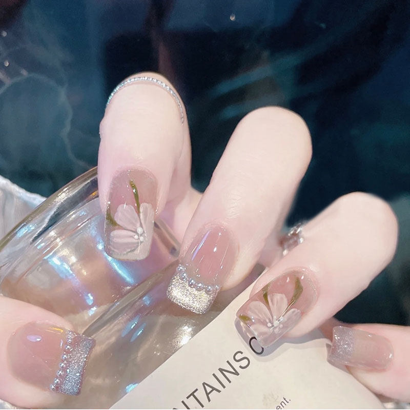 美甲穿戴成品高级感