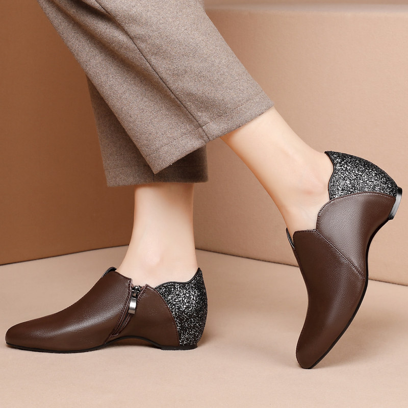 女鞋春秋季2021新款单鞋真皮时尚