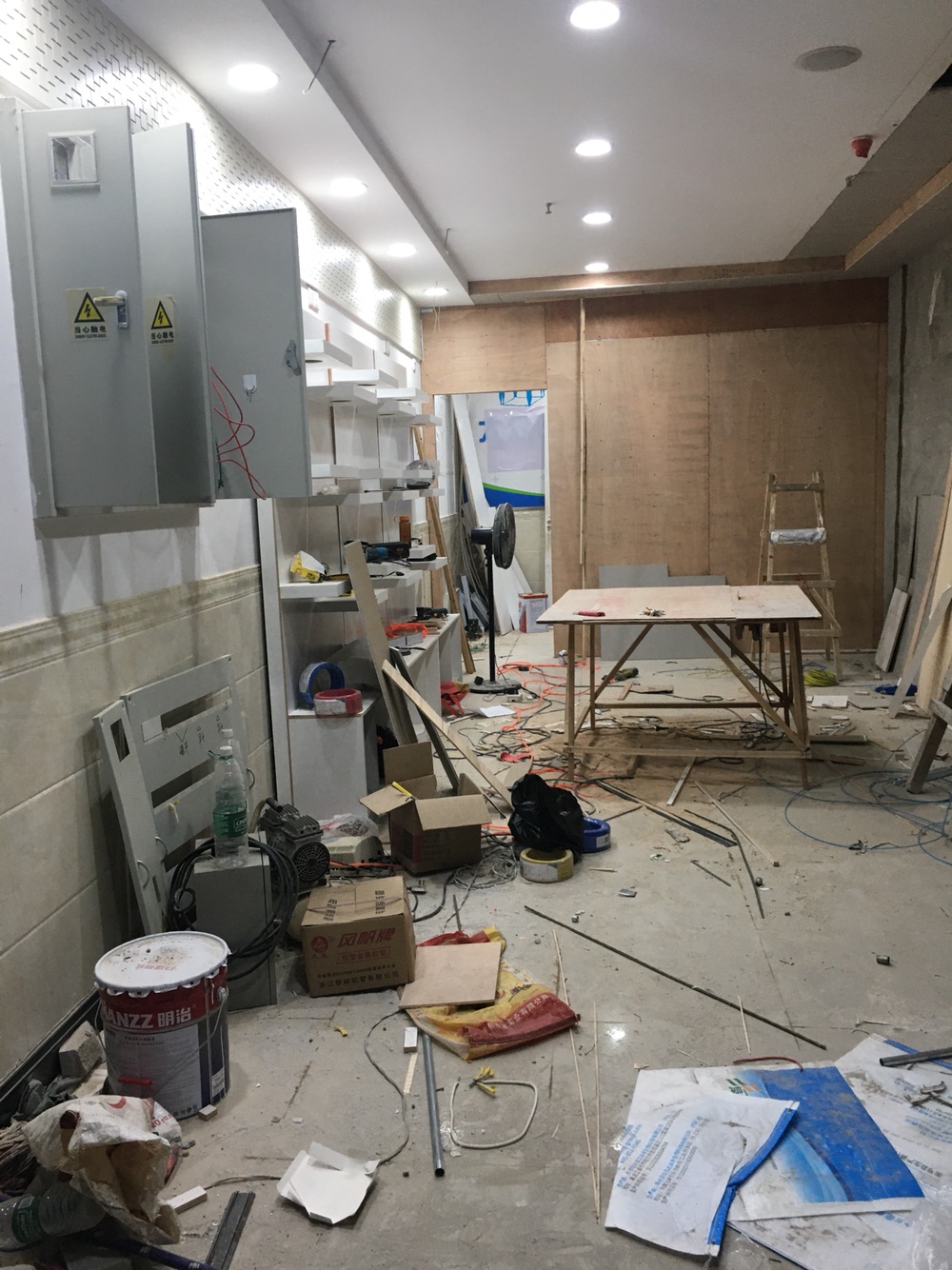 广州装修设计公司商铺办公室全包半包二手出租旧房屋翻新改造施工