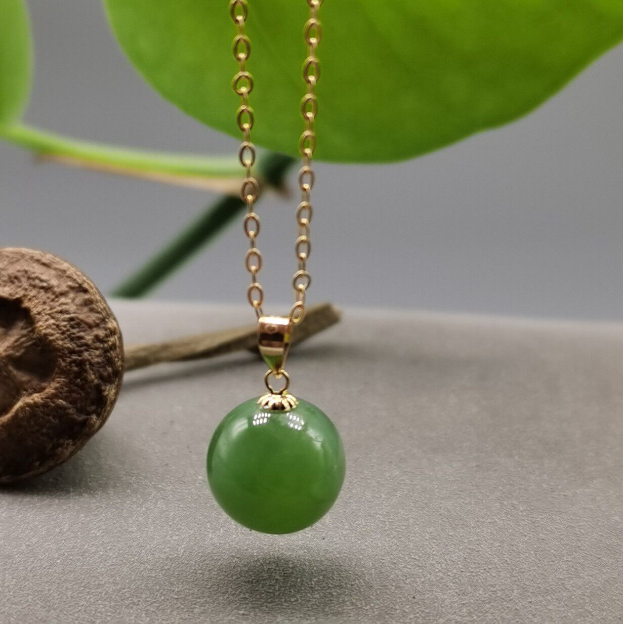 天然和田碧玉吊坠18k金镶嵌珠圆碧润女锁骨链正品保证赠送银链