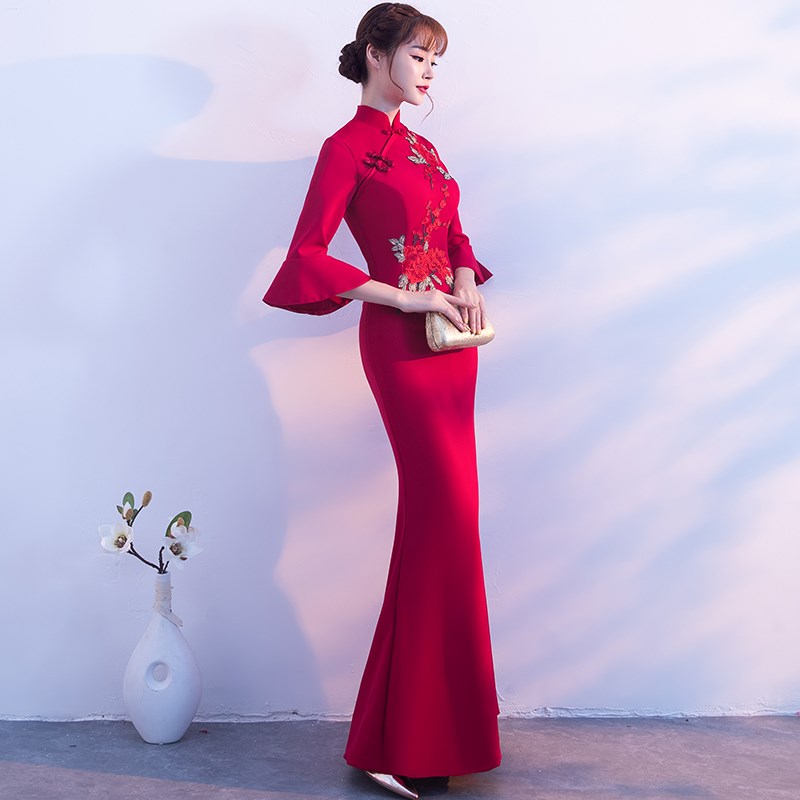 年会晚礼服2019鱼尾长款新娘结婚礼服中式新款旗袍修身长袖敬酒服在类目 女装/女士精品, 婚纱/旗袍/礼服, 礼服/晚装中 - 来自Buy2taobao.com提供专业的淘宝代购服务