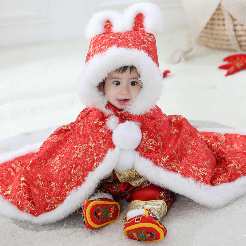 宝宝虎头披风斗篷外出保暖防风用品满月周岁礼品新年衣中国风红色