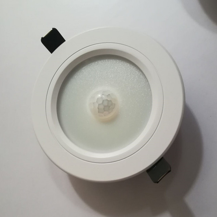 led人体红外线感应筒灯 射灯 同灯 桶灯 天花灯过道 简灯智能洞灯