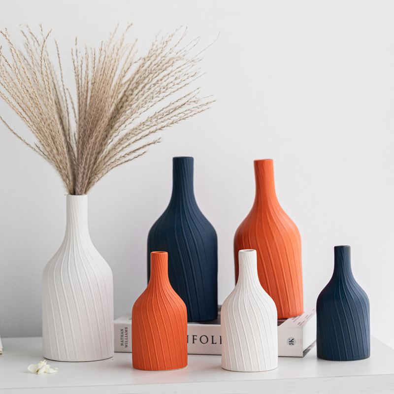 莫狄森三色路宝细口瓶现代简约陶瓷花瓶花插高级感家居装饰品摆件