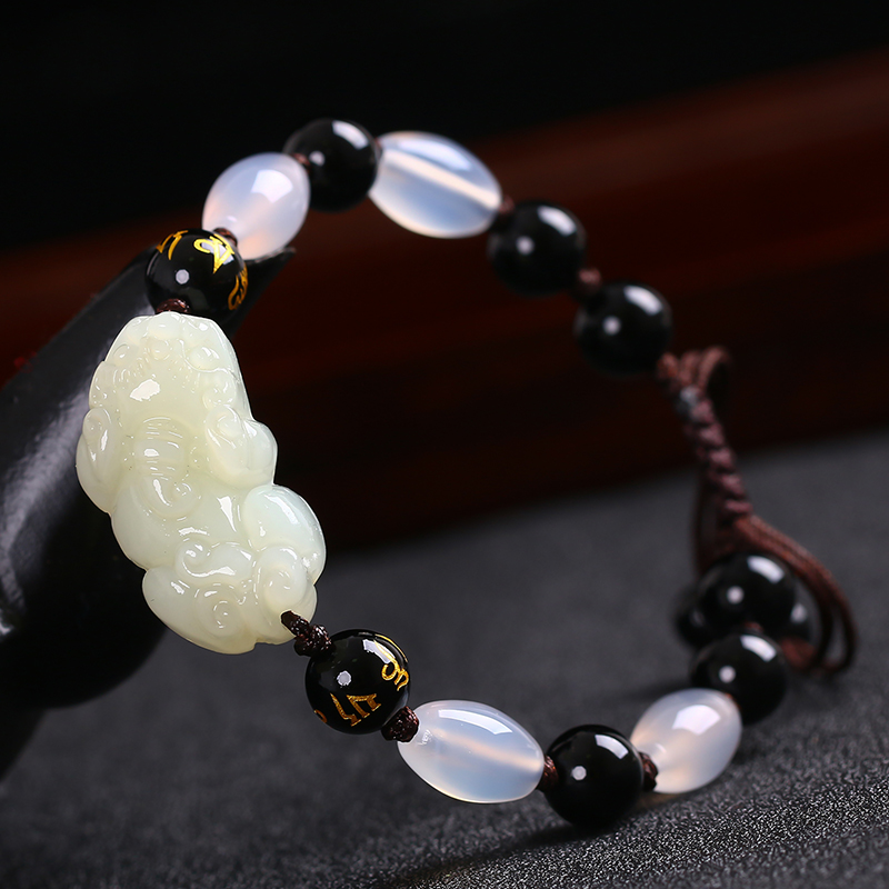 和田玉貔貅手链男士招财手串本命年红绳皮丘编绳女款护身情侣饰品