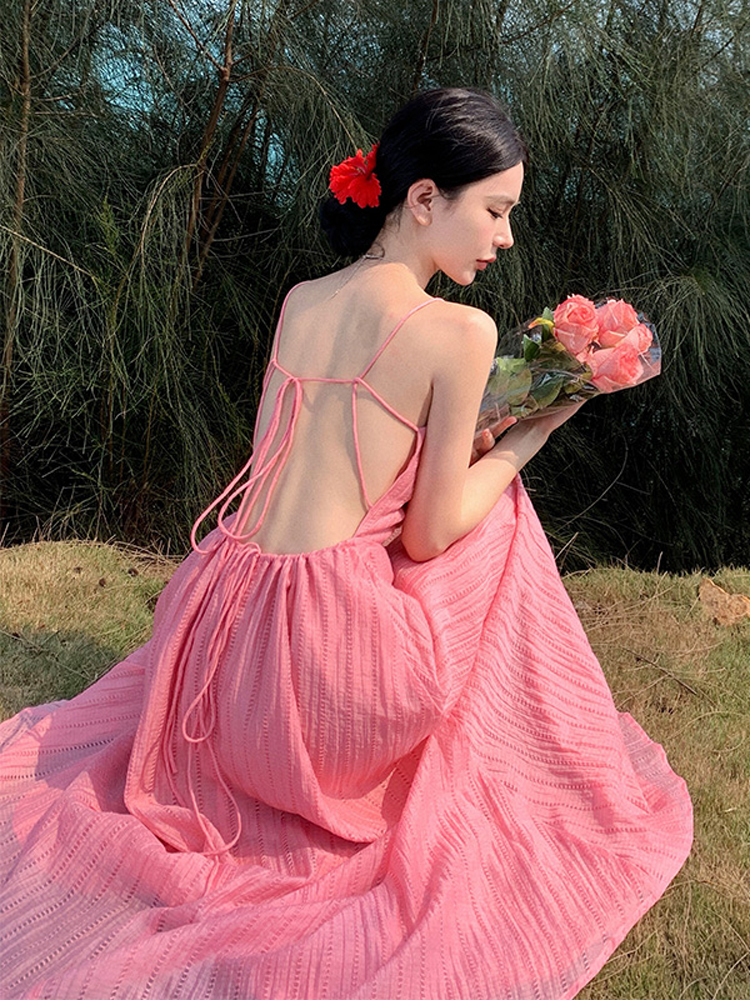 法式粉色高级性感露背吊带连衣裙女夏季仙气质海边度假公主长裙子