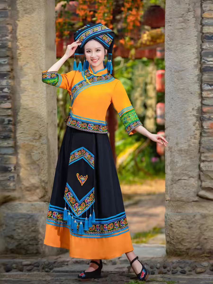 新款广西壮族少数民族服装女成人舞蹈演出衣服土家族苗族瑶族服饰