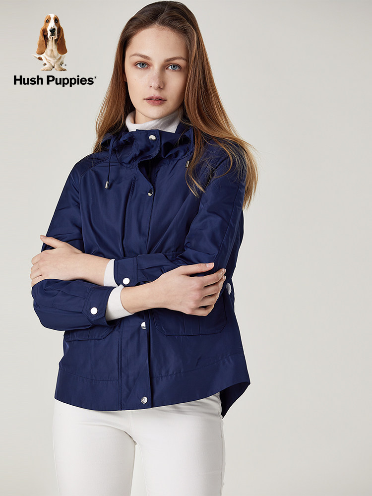 hushpuppies暇步士女装2018春秋短款连帽女士夹克hj18117
