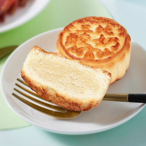 三纯奶皮子月饼酸奶豆沙奶中秋月饼新品上市 限量抢买一送一 共6枚