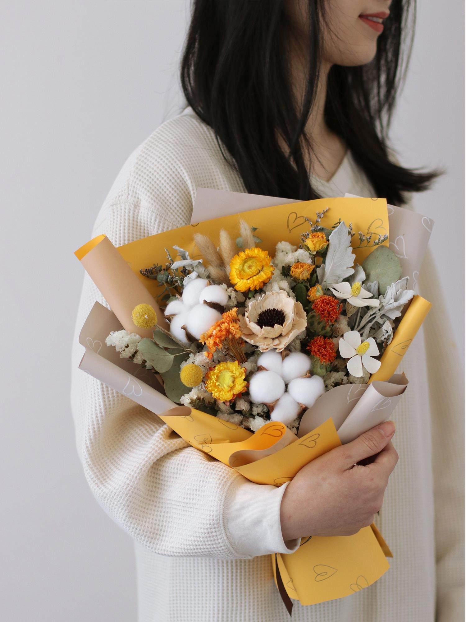 干花花束包装送人拍照手拿领证小道具手捧花网红摄影闺蜜生日礼物