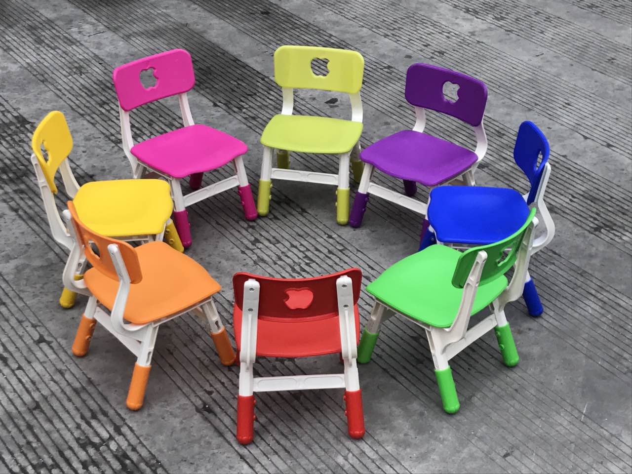 幼儿园塑料可升降椅子苹果椅儿童椅子学生成套升降加厚桌椅