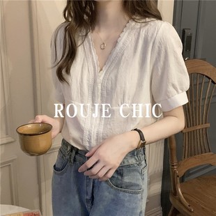 法国Rouje Chic法式V领气质泡泡袖短袖衬衫女夏季设计感小众衬衣