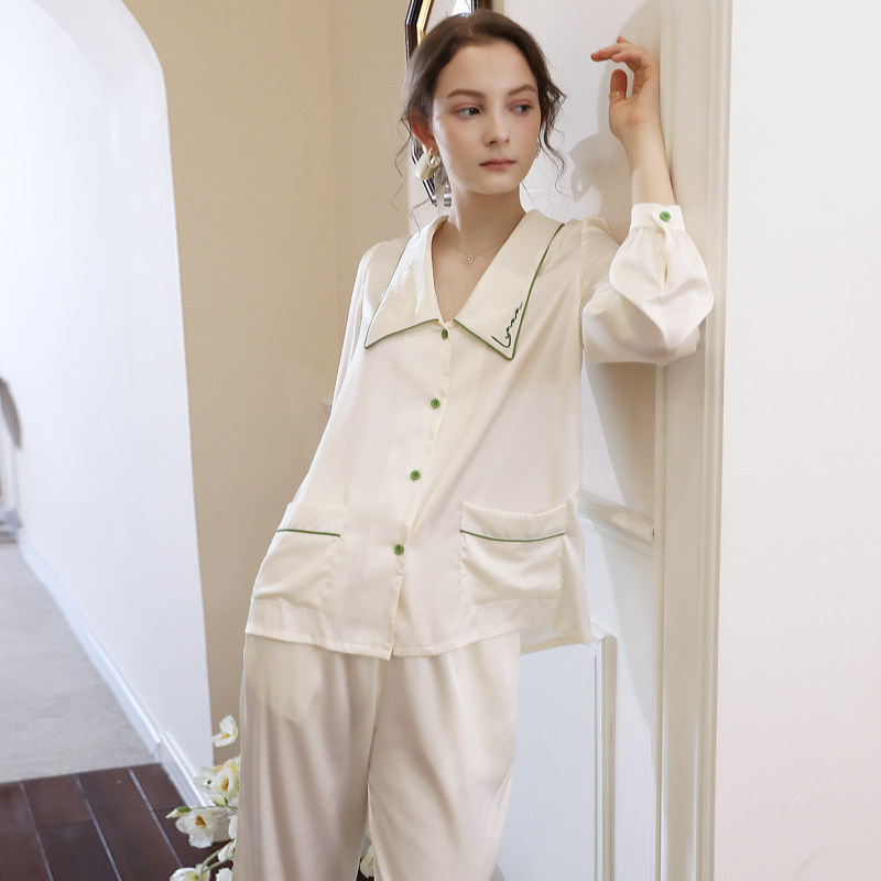 白色睡衣女高级感