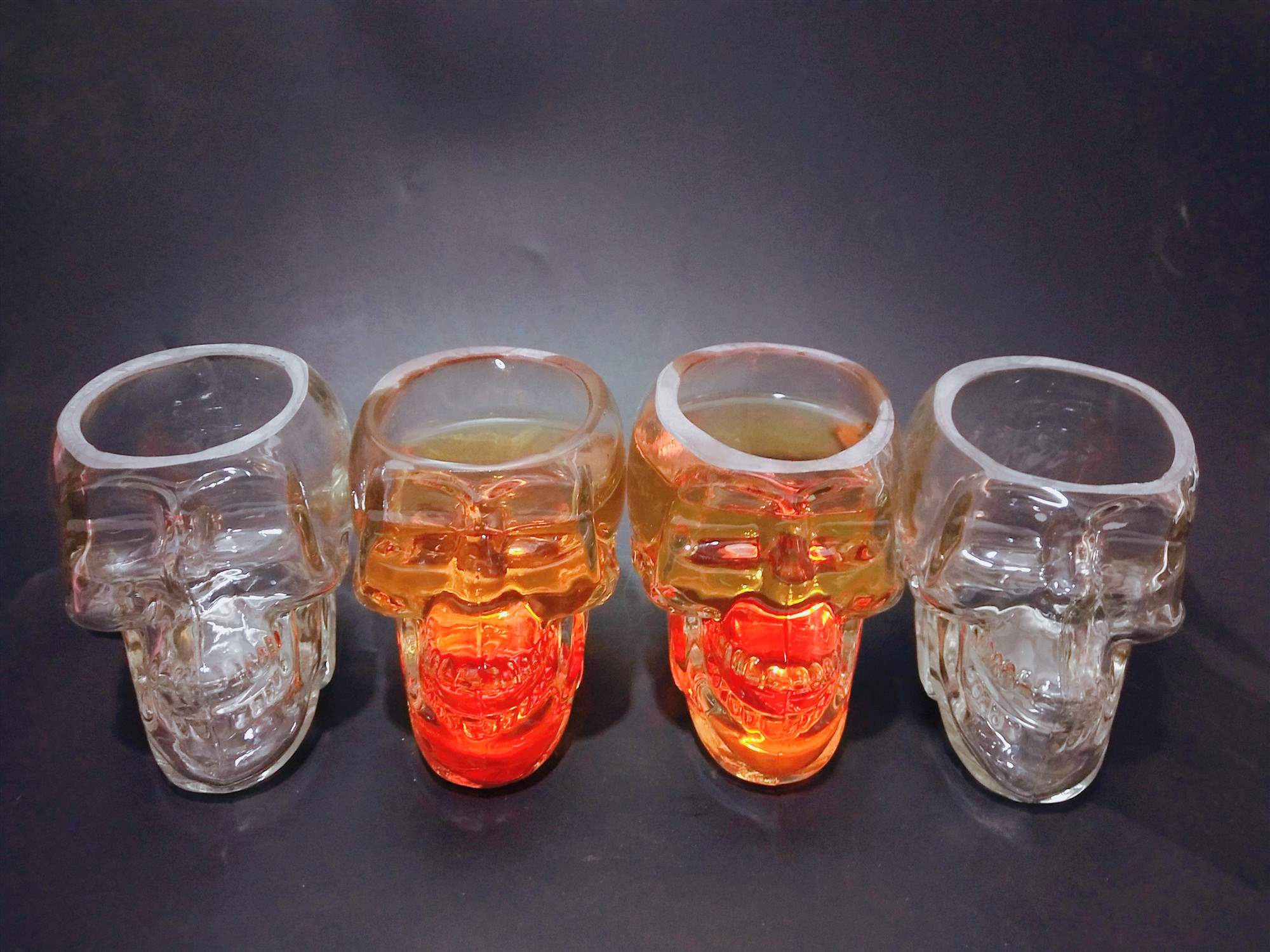 饰品酒柜酒瓶骷髅头酒杯酒具洋酒酒瓶装饰摆件伏特加红分酒器在类目 餐饮具, 酒壶/酒杯/酒具, 酒杯中 - 来自Buy2taobao.com提供专业的淘宝代购服务
