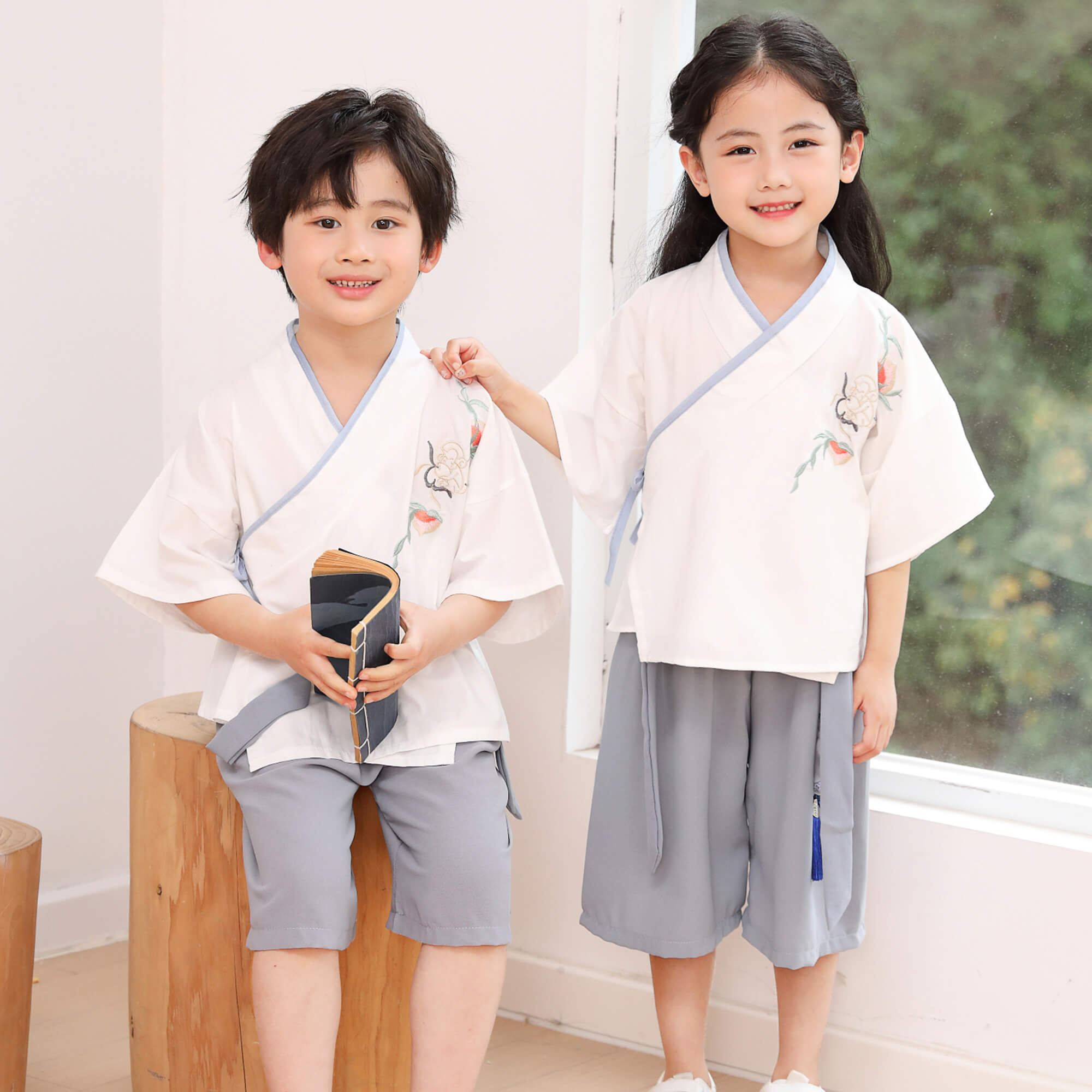 儿童古装汉服 幼儿园园服小学生改良版学生装 六一演出服毕业班服