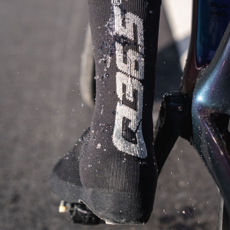 新品意大利Q365自行车骑行冬季运动防风防雨保暖鞋套透气 2 至 18
