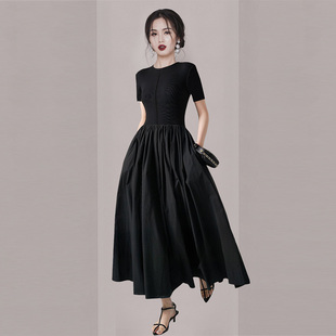 法式赫本风黑色连衣裙女2024夏季新款高级感修身显瘦气质爆款裙子