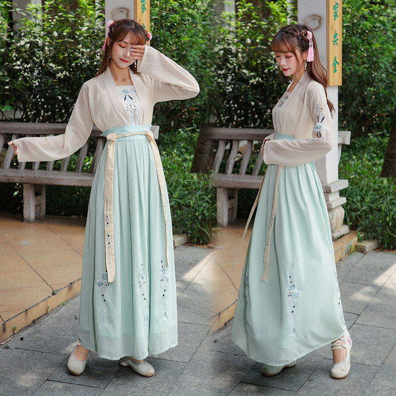 热销汉服冬装女 汉元素