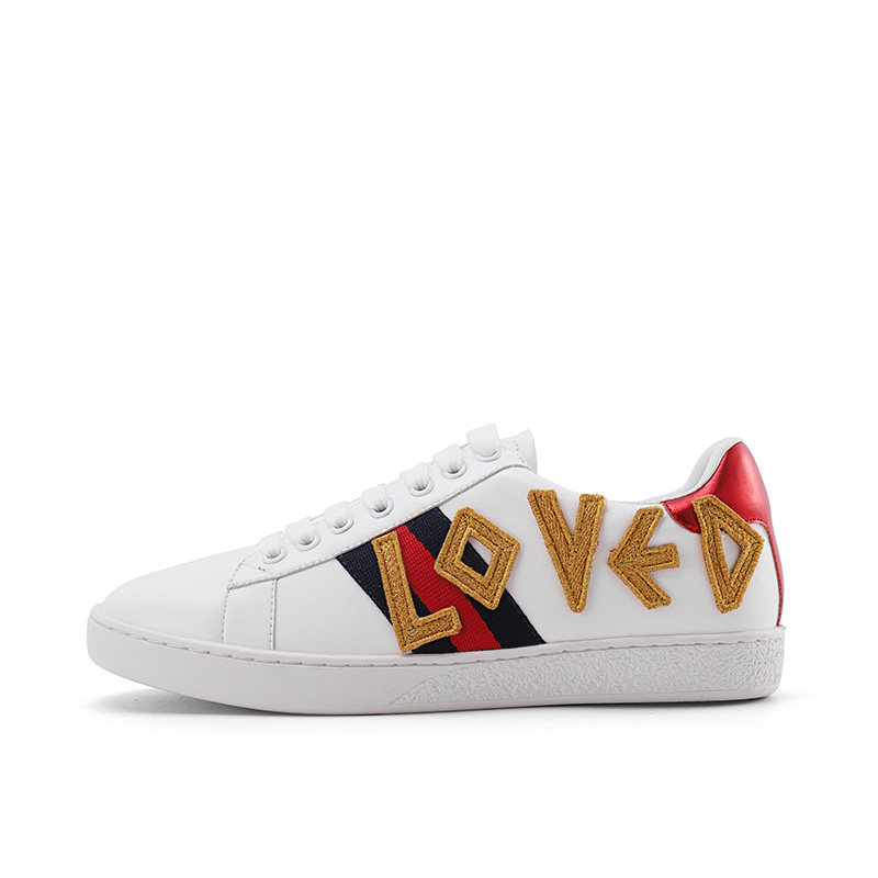 热销英文字母单鞋