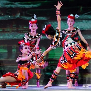 。女童铃呦灵苗族彝族六一演出服儿童壮族侗土家瑶族民族舞蹈表演