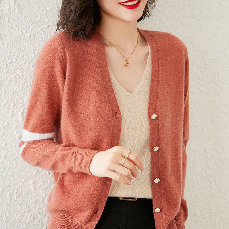 针织开衫女100纯山羊绒衫秋冬季新款外搭v领大码宽松短款毛衣外套