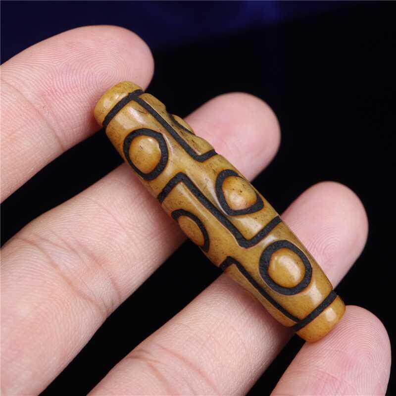 油包浆复古润老牛骨雕九眼天刻吊坠藏式护aaq身灵骨珠天珠