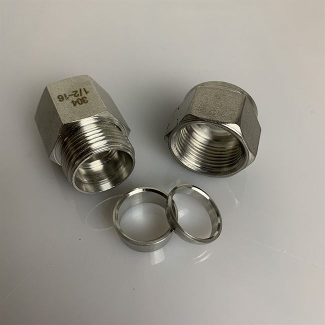 304不锈钢内牙卡套接头内丝直通卡套终端 卡套内螺纹直通卡套接头
