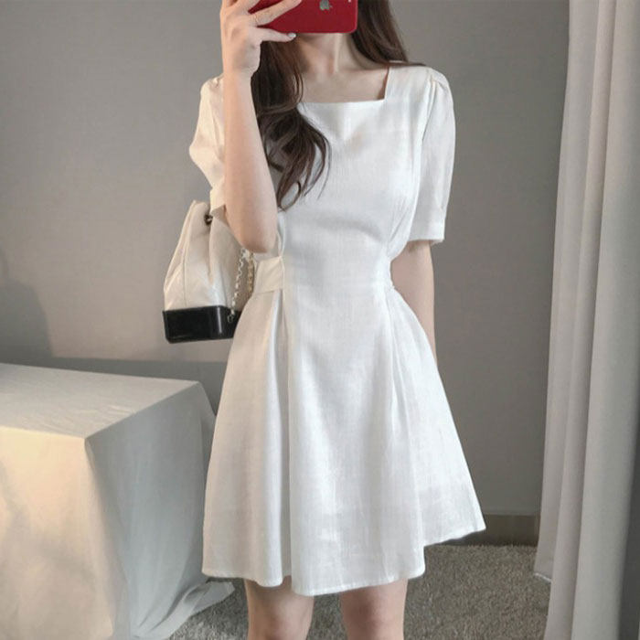 桔梗连衣裙领口方领大白色范白色法式女神大码女装