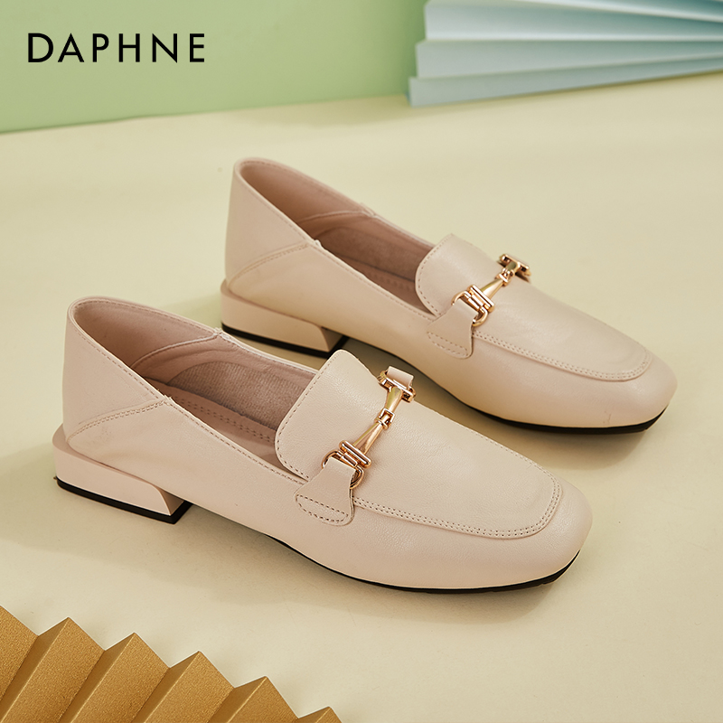 达芙妮断码加绒乐福鞋女英伦风小皮鞋女秋冬季平底鞋单鞋真皮女鞋