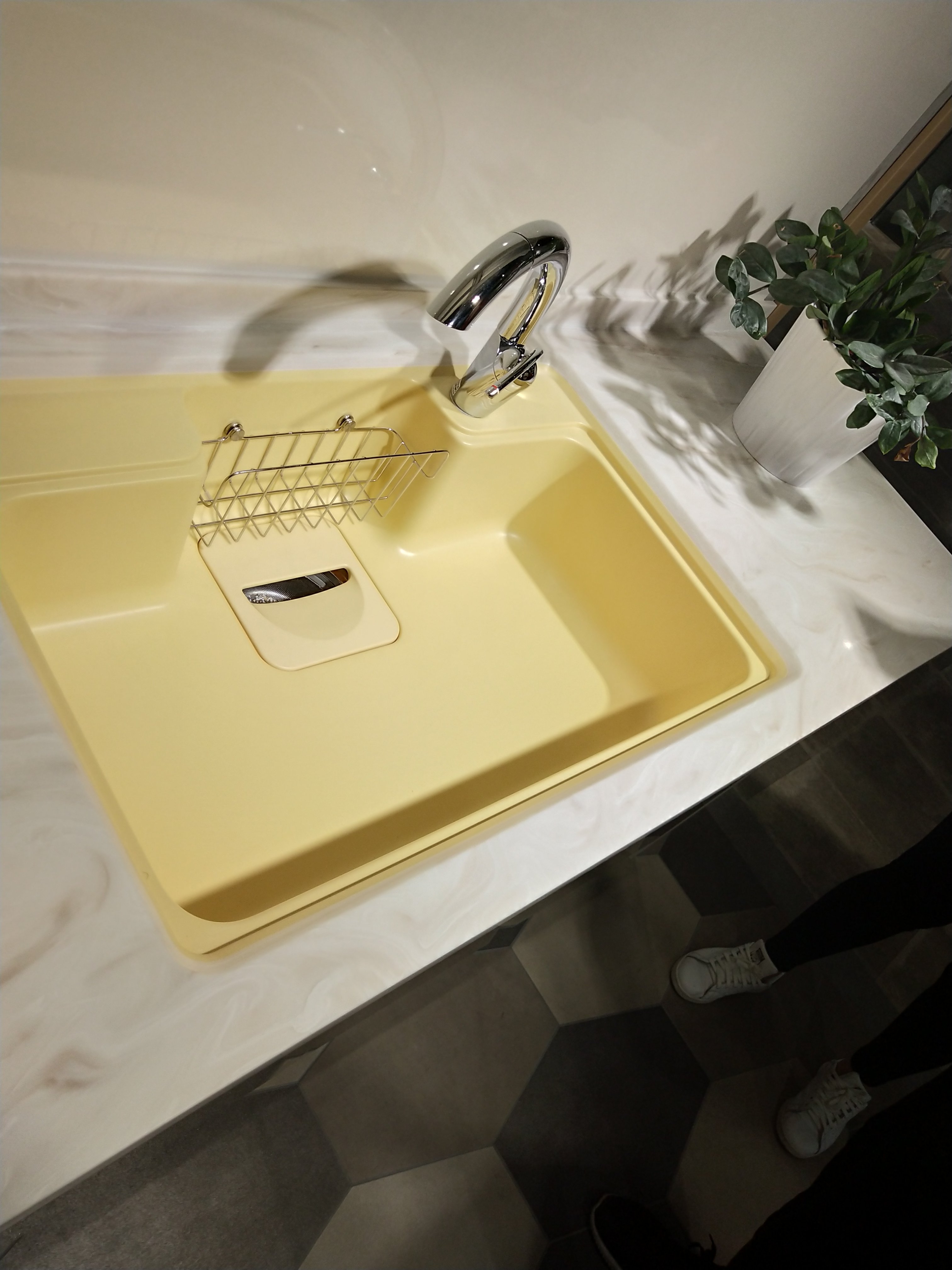 00淘宝新品三只小白洗菜盆日本厨房水槽单槽石英石洗碗槽日式大单槽