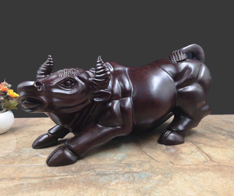 黑檀木雕牛摆件檀木奋斗牛股市抬头牛家居客厅乔迁开业红木工艺品