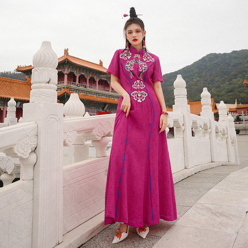 广东 广州杨丽萍设计雀云裳服装店女装/女士精品连衣裙更新时间:2022