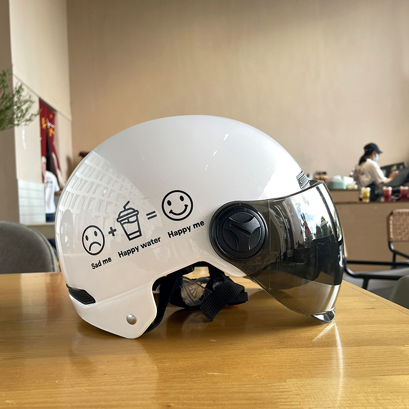 新国标3C认证电动车头盔女士四季通用电瓶摩托车安全帽男夏季防晒