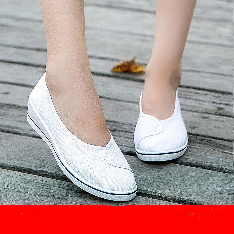 护士布鞋小白坡跟软底黑色鞋子防滑布鞋